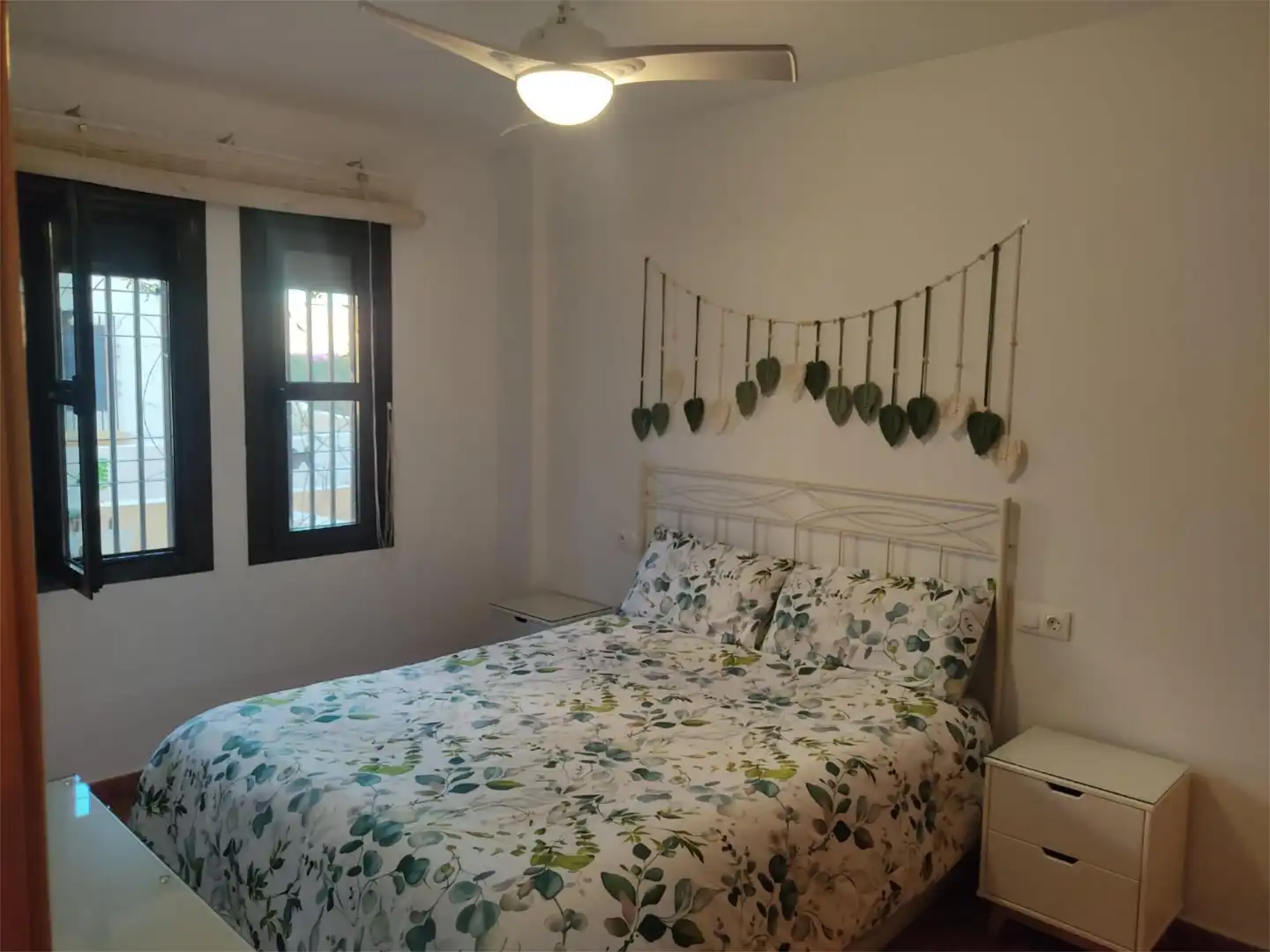 Dormitori de Apartament de lloguer en Vera amb Aire condicionat, Calefacció i Jardí privat