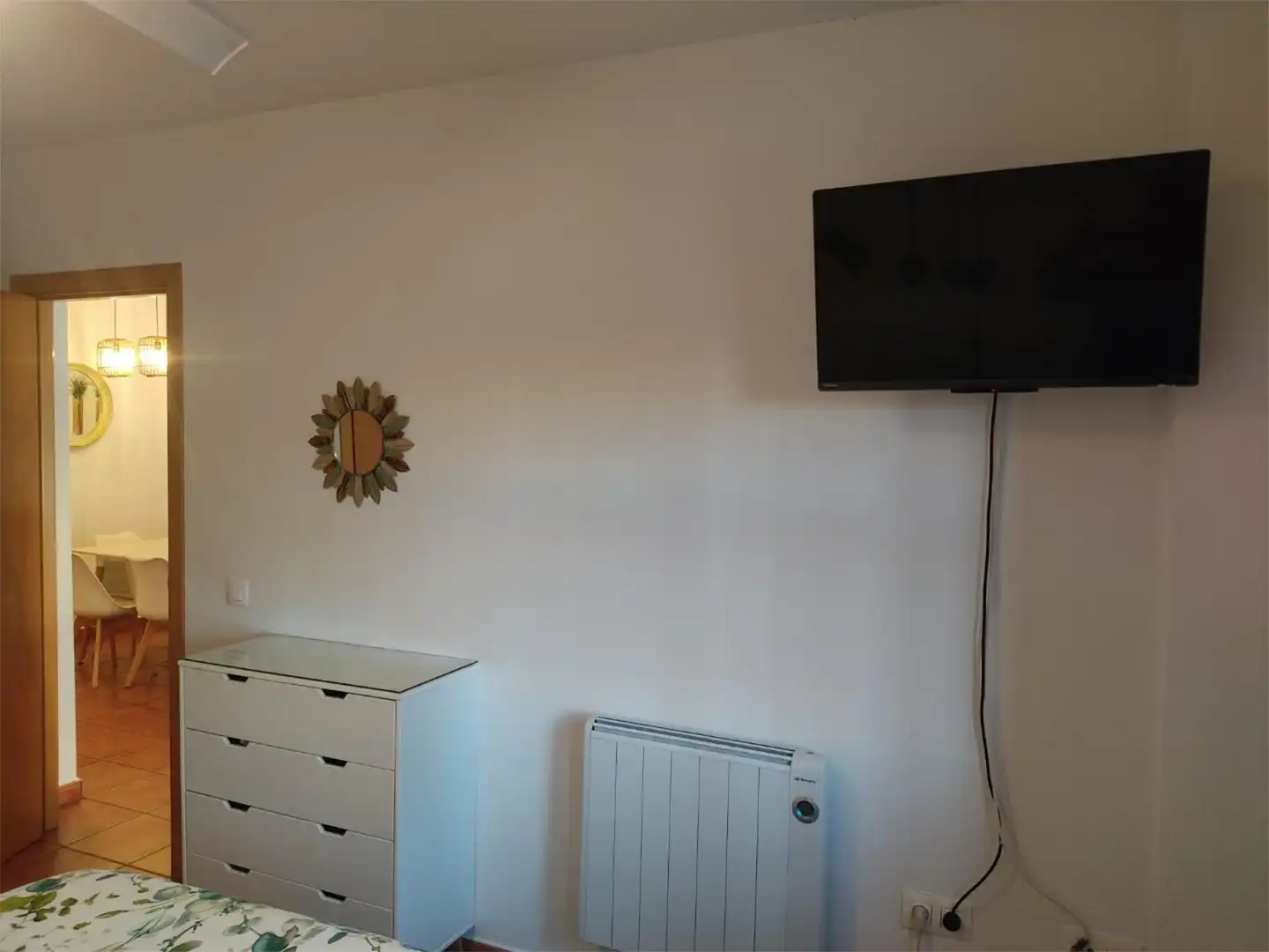 Dormitori de Apartament de lloguer en Vera amb Aire condicionat, Calefacció i Jardí privat