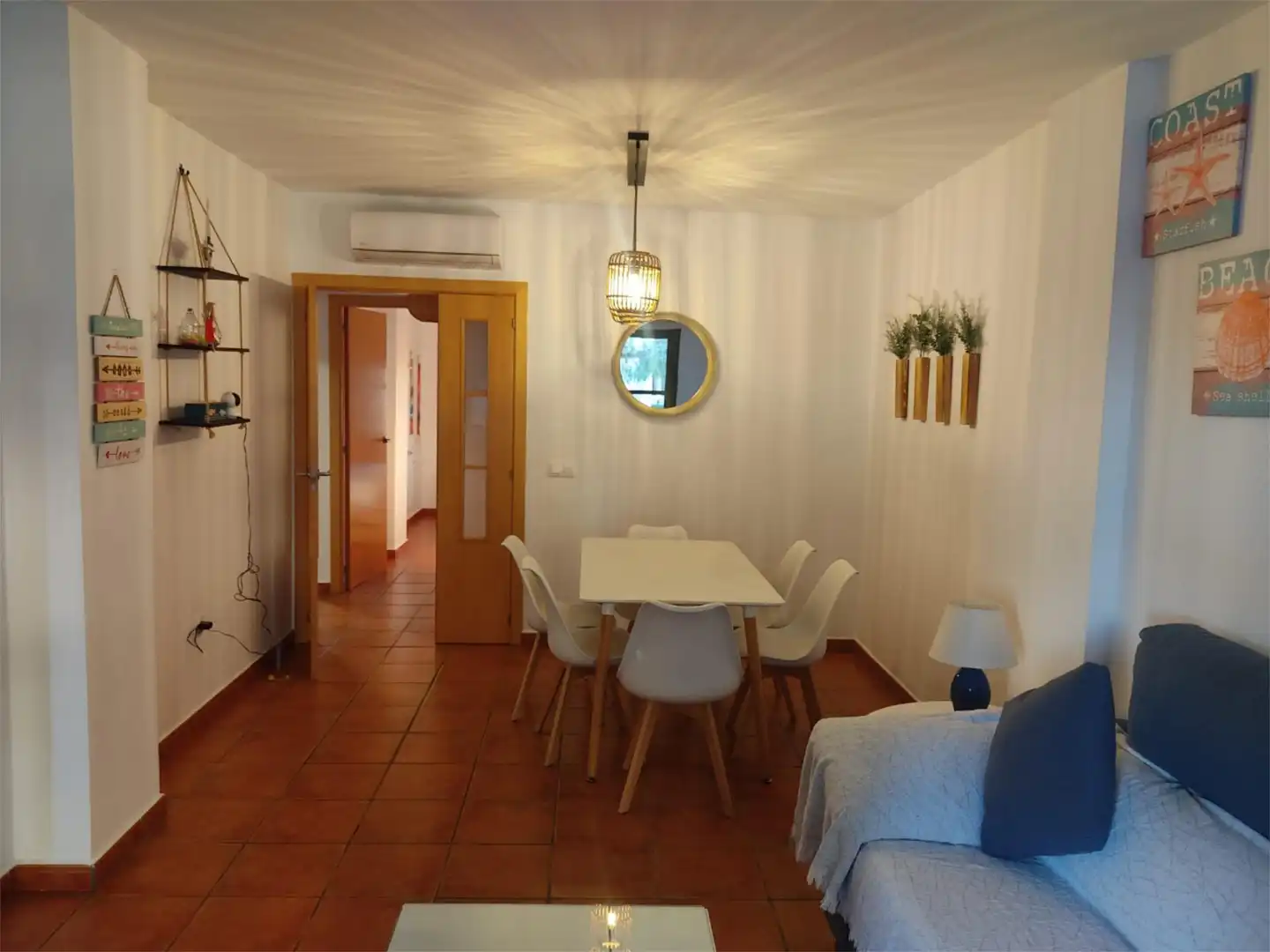Menjador de Apartament de lloguer en Vera amb Aire condicionat, Calefacció i Jardí privat