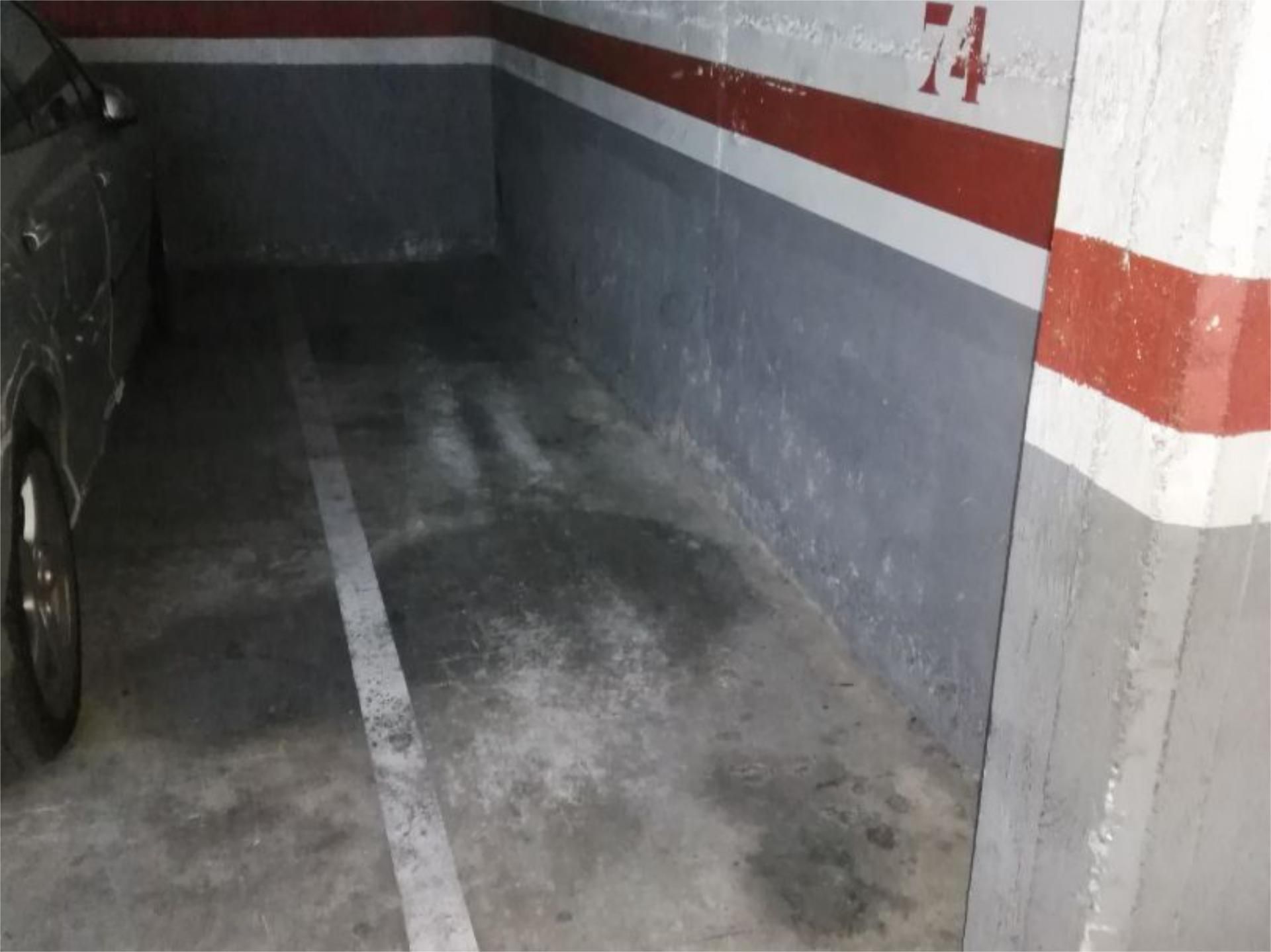 Parkplatz von Garage miete in Rubí