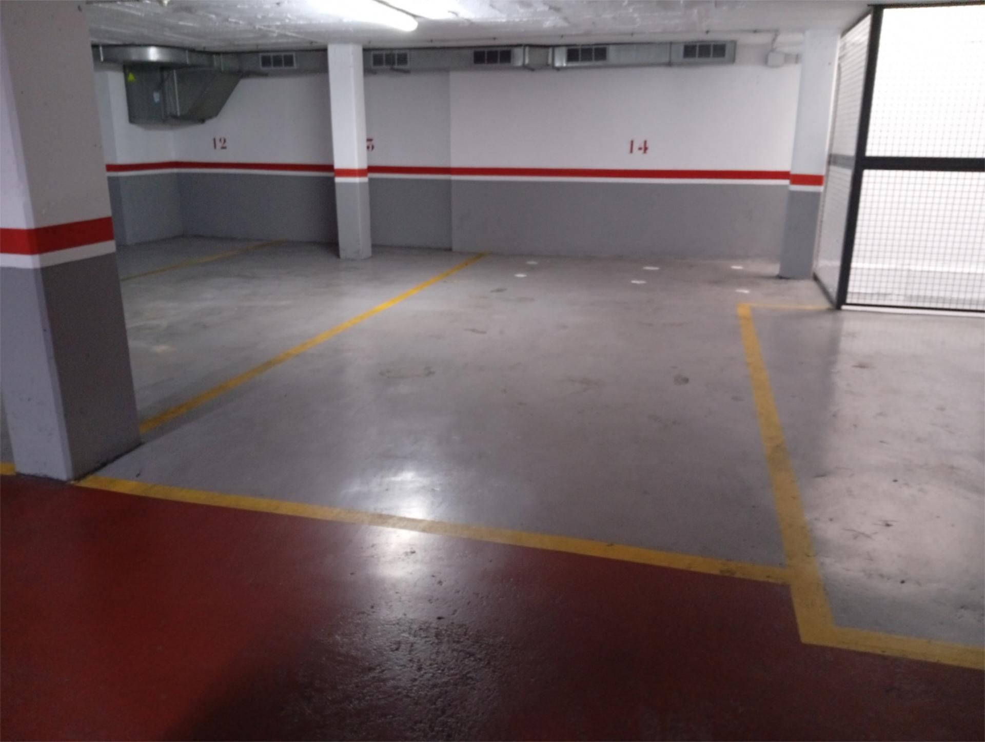 Aparcament de Garatge de lloguer en Badalona