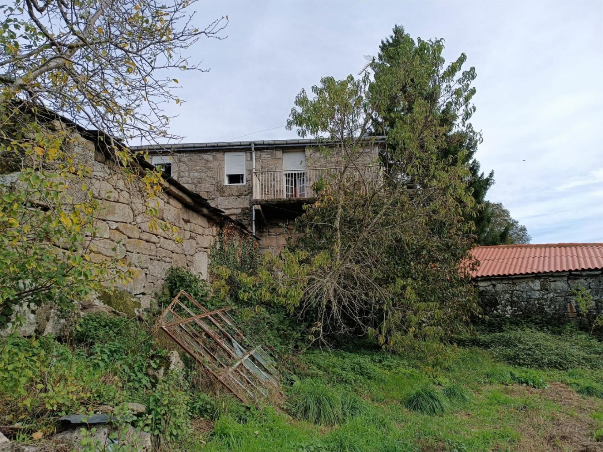 Vista exterior de Finca rústica en venda en Chandrexa de Queixa amb Calefacció