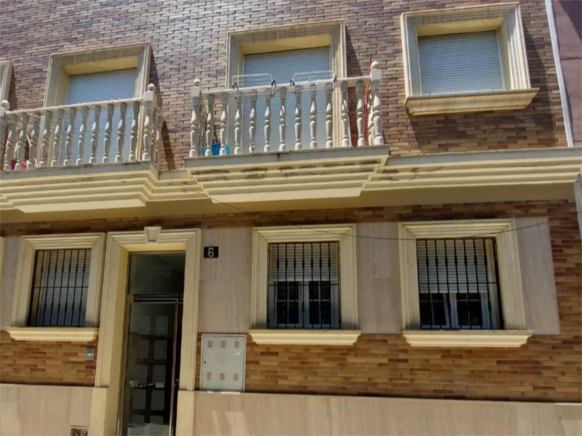 Vista exterior de Apartament de lloguer en  Almería Capital amb Aire condicionat i Balcó
