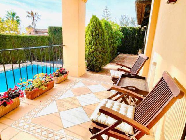 Casa adosada en Alquiler en Huerta Belón - Calvario