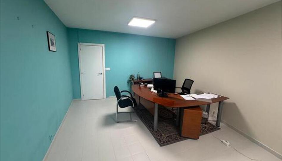 Office to rent in O Milladoiro, A Coruña - image 1 Photo 1 of Office to rent in O Milladoiro, A Coruña