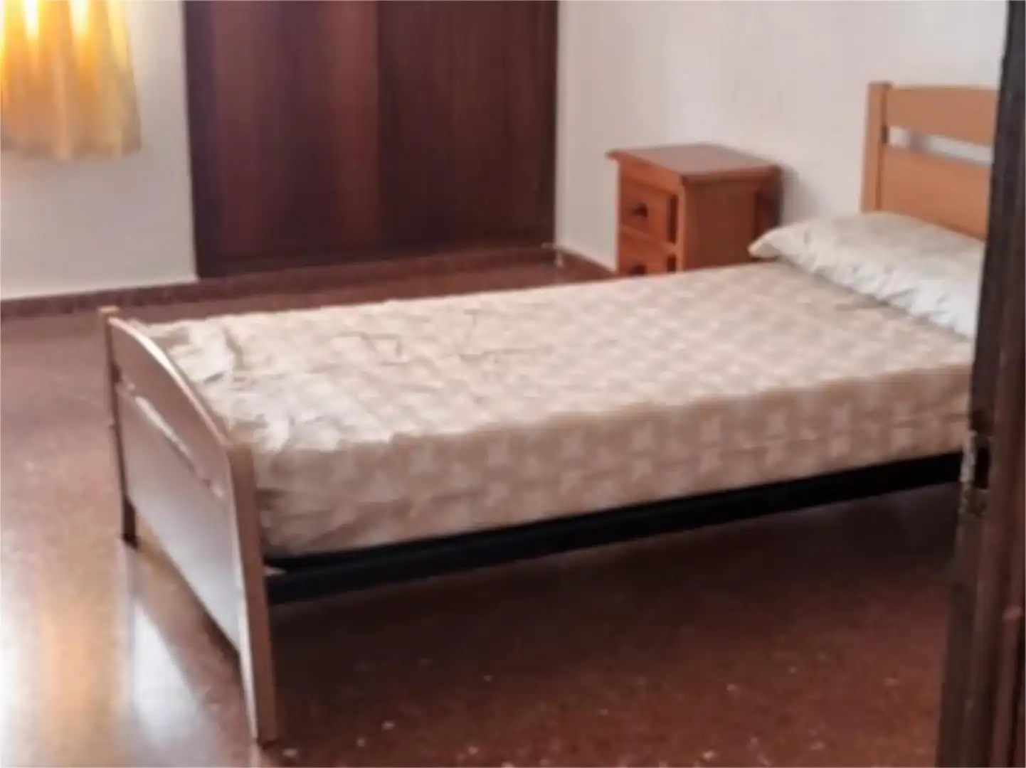 Piso de alquiler en Avenida Tomás Romero de Castilla, Valdepasillas - La Paz - Huerta Rosales Habitación de Piso de alquiler en Badajoz con Aire acondicionado, Calefacción y Terraza