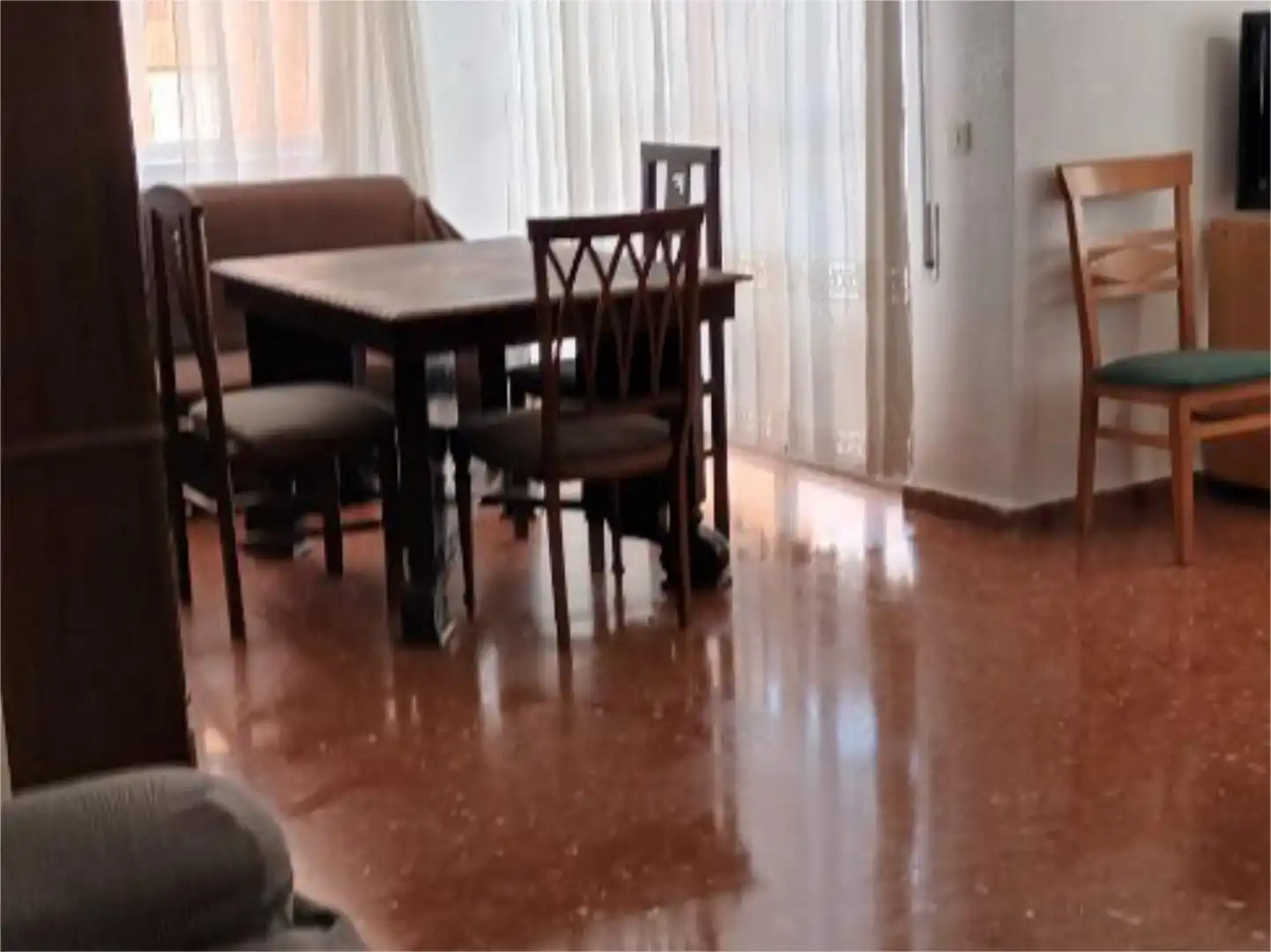 Piso de alquiler en Avenida Tomás Romero de Castilla, Valdepasillas - La Paz - Huerta Rosales Comedor de Piso de alquiler en Badajoz con Aire acondicionado, Calefacción y Terraza