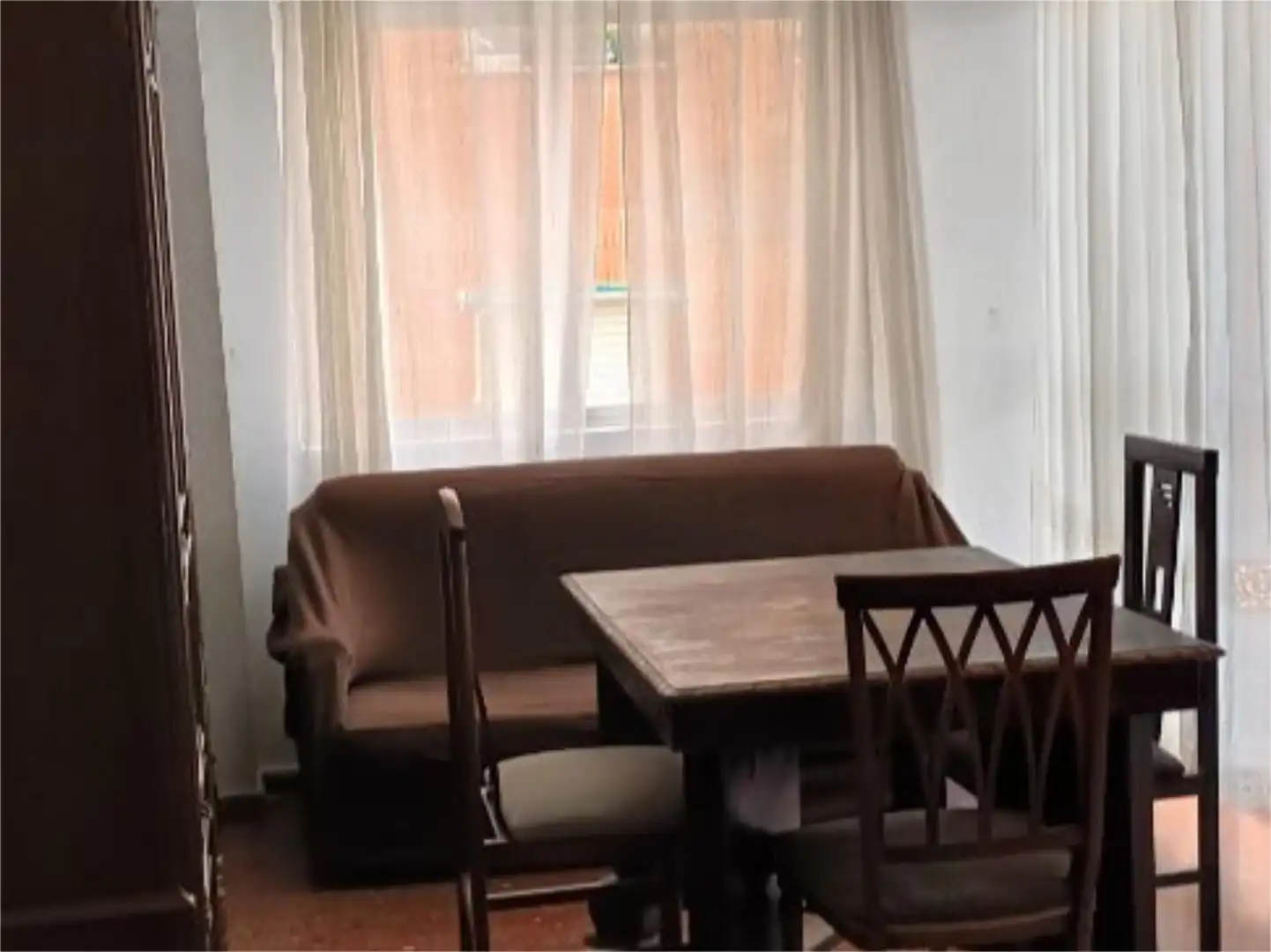 Piso de alquiler en Avenida Tomás Romero de Castilla, Valdepasillas - La Paz - Huerta Rosales Comedor de Piso de alquiler en Badajoz con Aire acondicionado, Calefacción y Terraza
