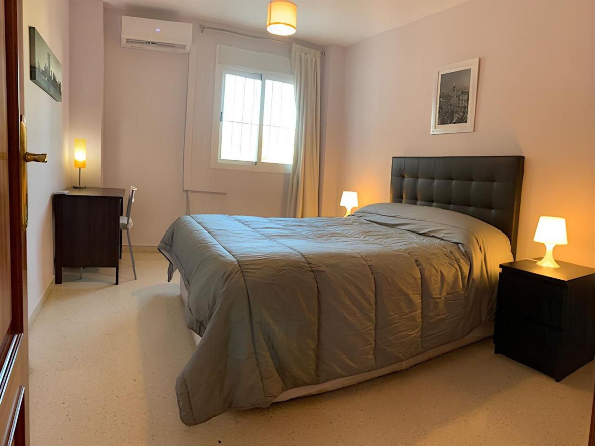 Bedroom of Flat to share in Málaga Capital  with Air Conditioner, Heating and Terrace