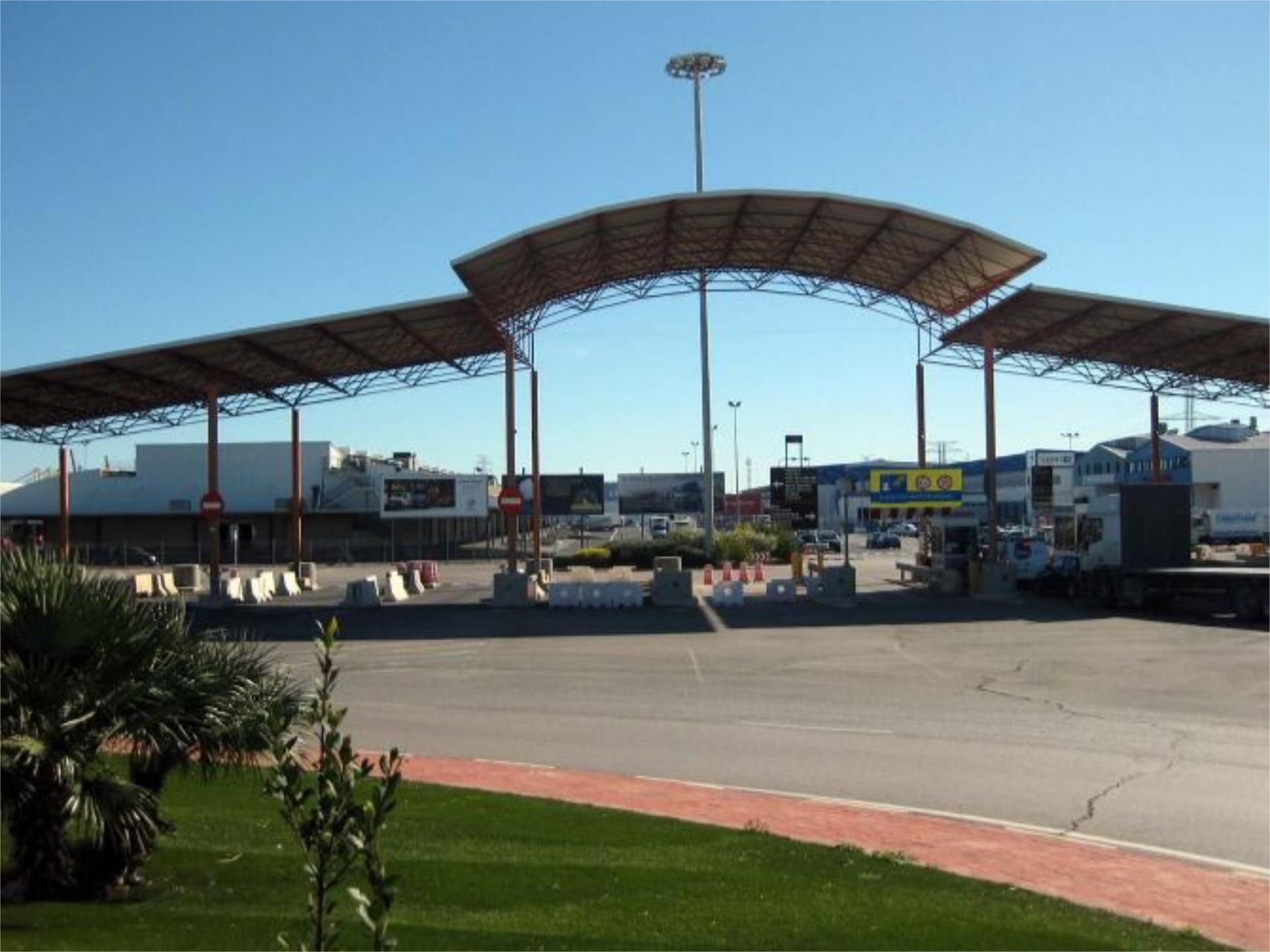 Exterior view of Industrial buildings for sale in  Valencia Capital