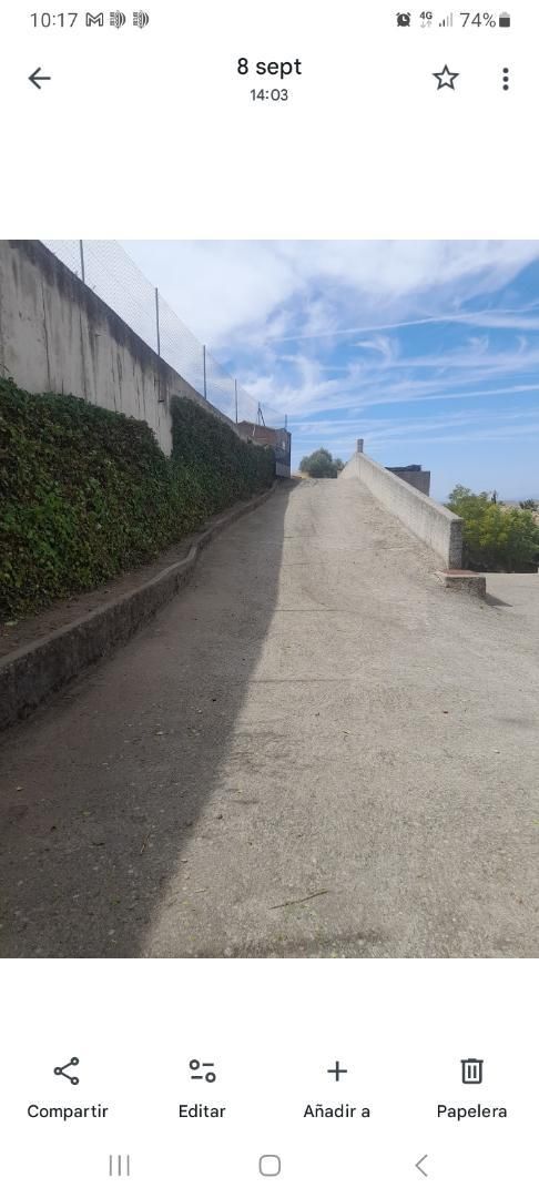 Vista exterior de Casa o xalet en venda en Plasencia amb Aire condicionat, Calefacció i Jardí privat