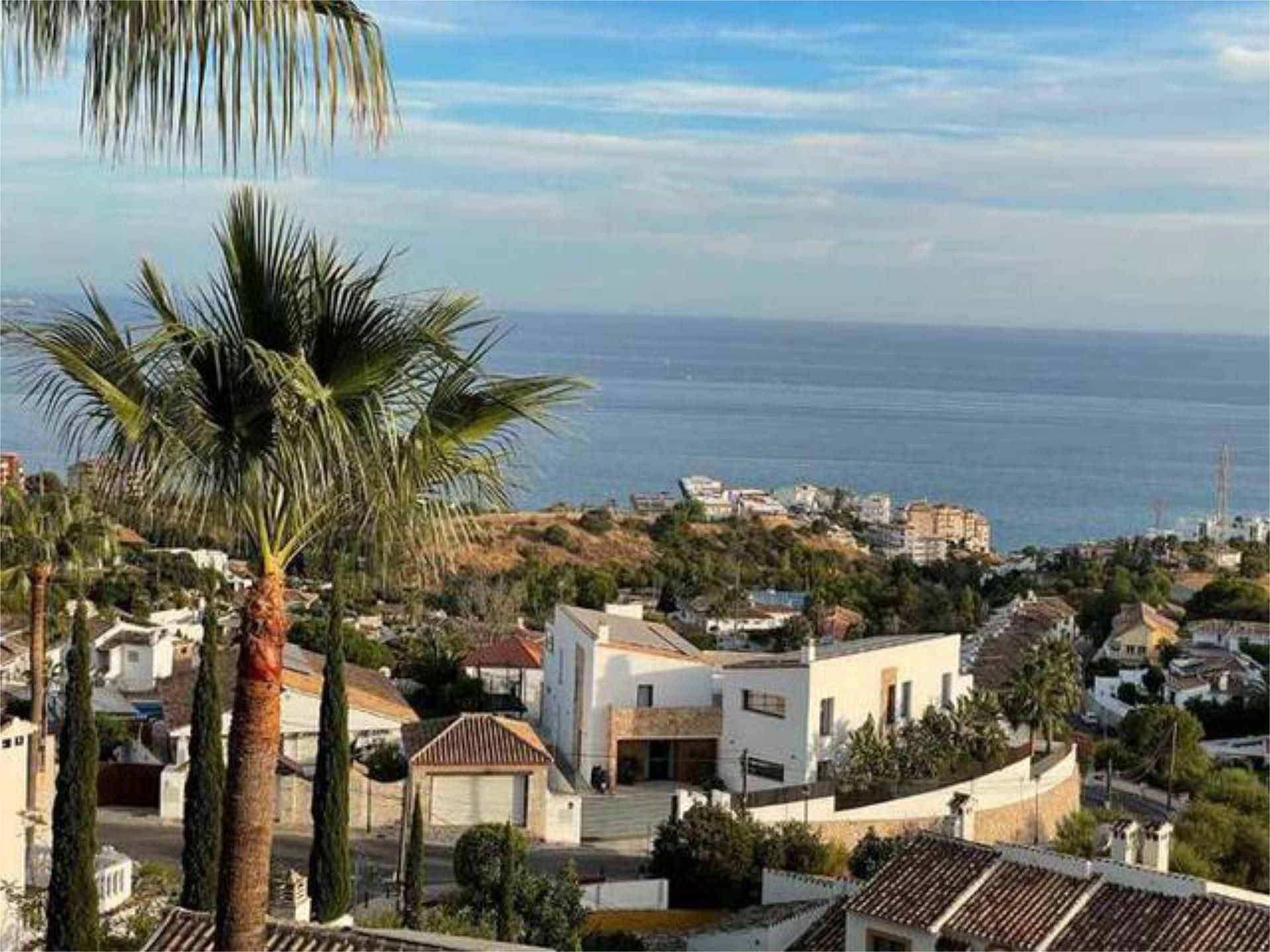 Exterior view of Attic to rent in Benalmádena  with Terrace, Swimming Pool and Furnished