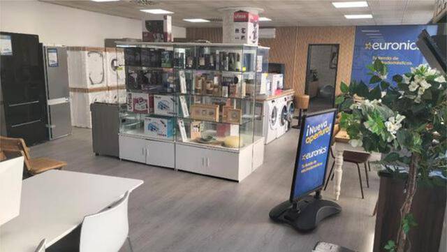 Local comercial en Alquiler en Camp d'en Serralta