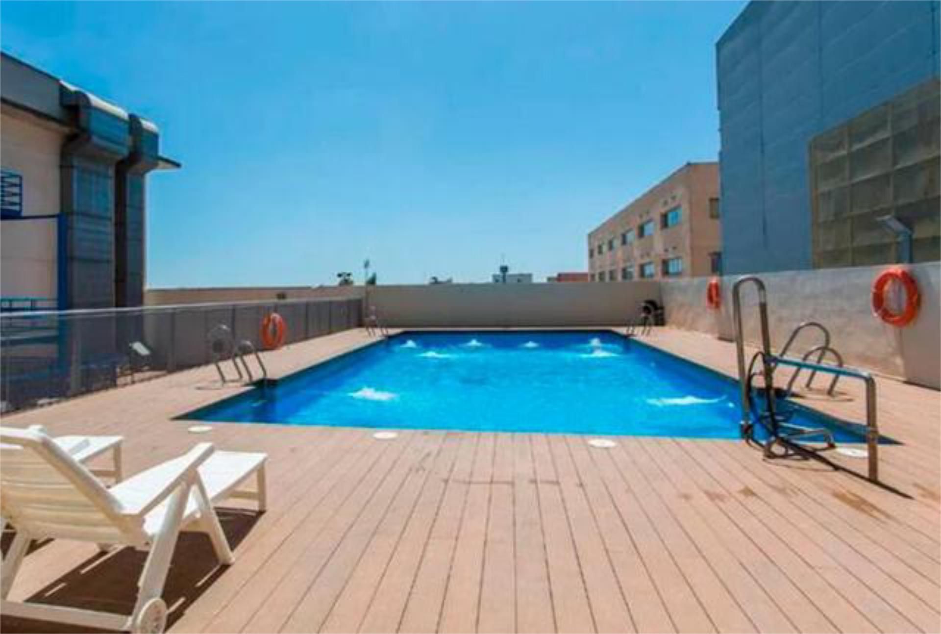 Piscina de Apartamento en venta en Bormujos con Calefacción, Jardín privado y Terraza