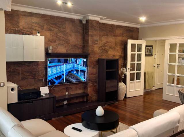 Planta baja en Alquiler en Antonio Miranda Kalea, 8 en Mendizorrotza - Armentia