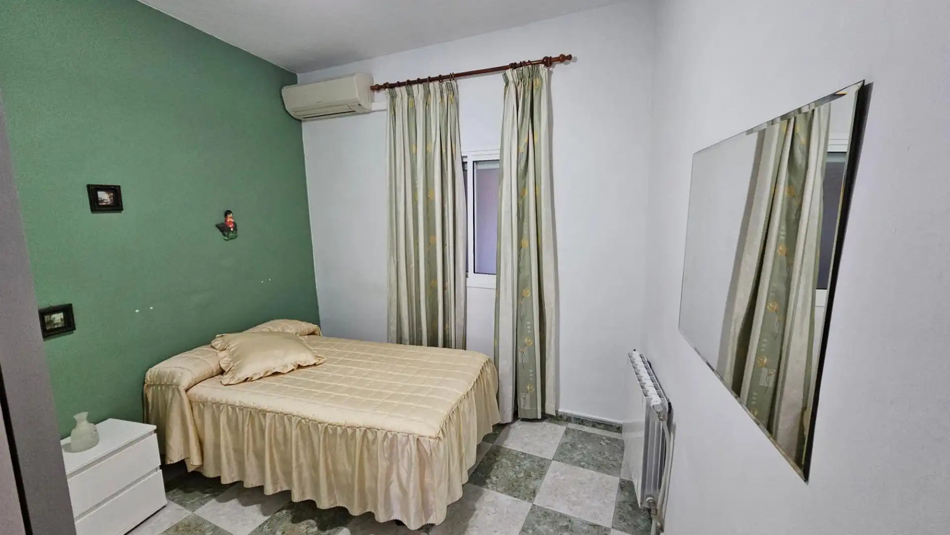 Einfamilien-Reihenhaus zum Verkauf in Calle Cruz, 12, Moraleda de Zafayona Schlafzimmer von Einfamilien-Reihenhaus zum Verkauf in Moraleda de Zafayona mit Klimaanlage, Terrasse und Balkon