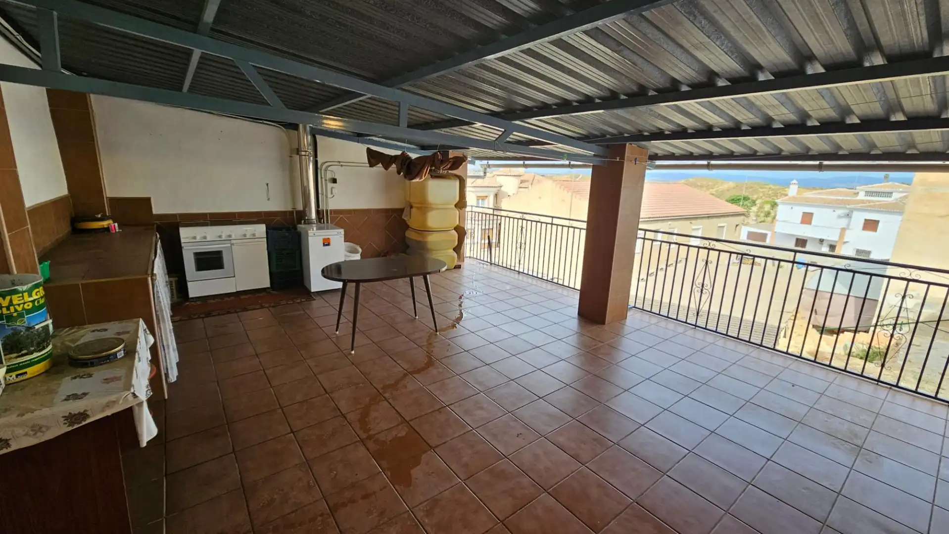 Einfamilien-Reihenhaus zum Verkauf in Calle Cruz, 12, Moraleda de Zafayona Terrasse von Einfamilien-Reihenhaus zum Verkauf in Moraleda de Zafayona mit Klimaanlage, Terrasse und Balkon