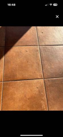 Garaje en Venta en Calle Calveras, 1 en La Overuela