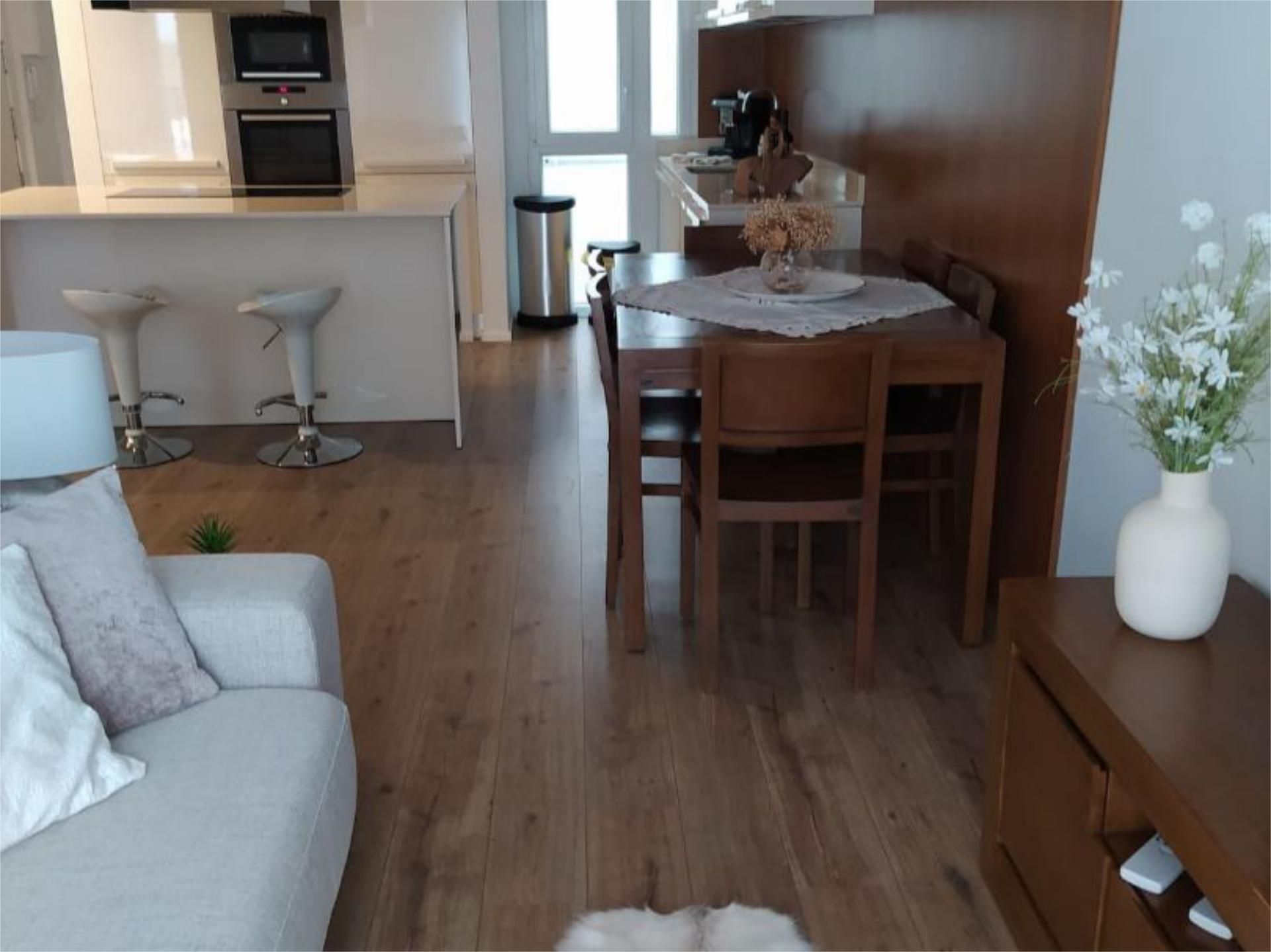 Comedor de Piso de alquiler en Camargo con Aire acondicionado, Calefacción y Parquet