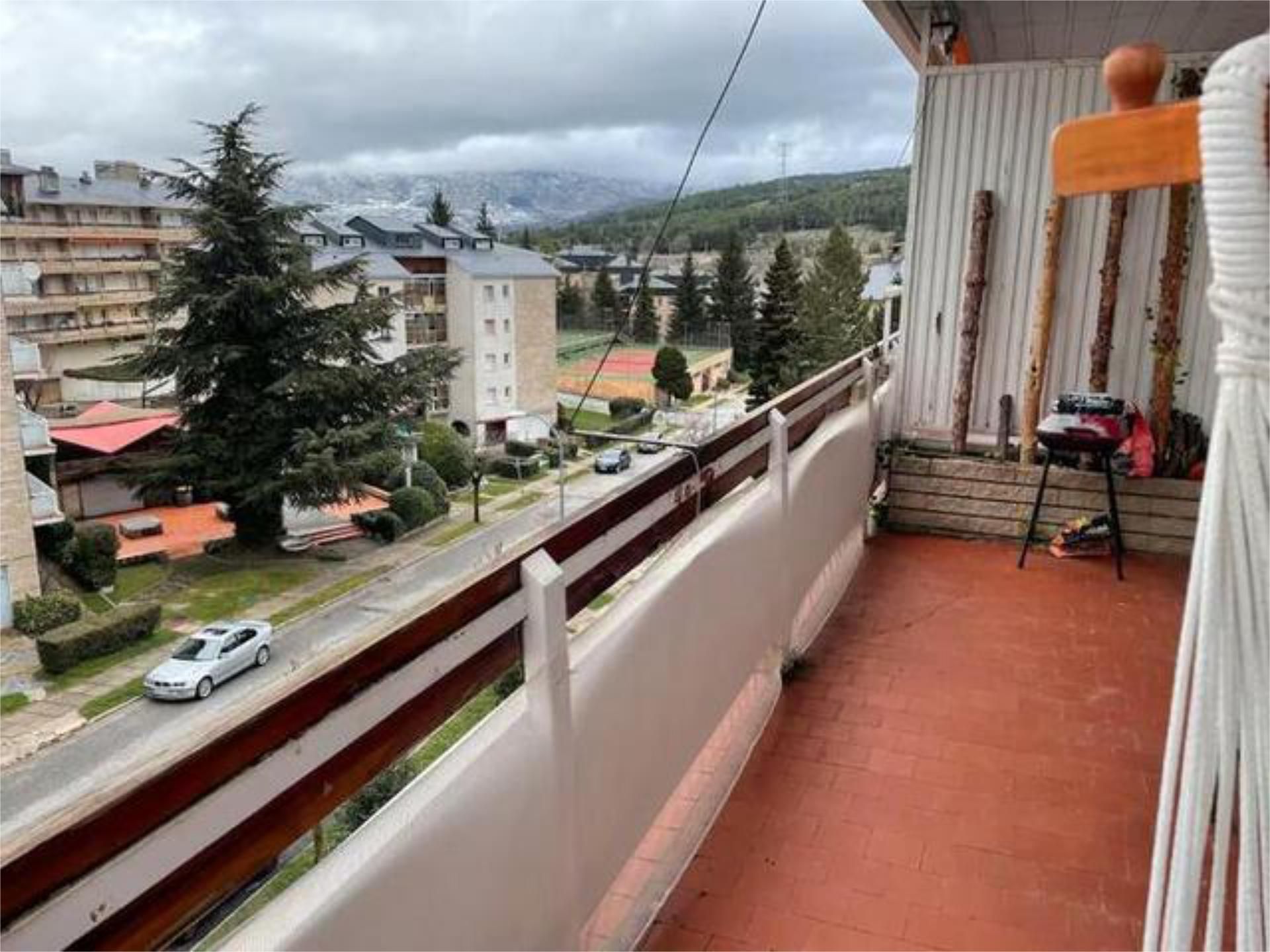 Terrassa de Pis de lloguer en El Espinar amb Calefacció, Jardí privat i Terrassa