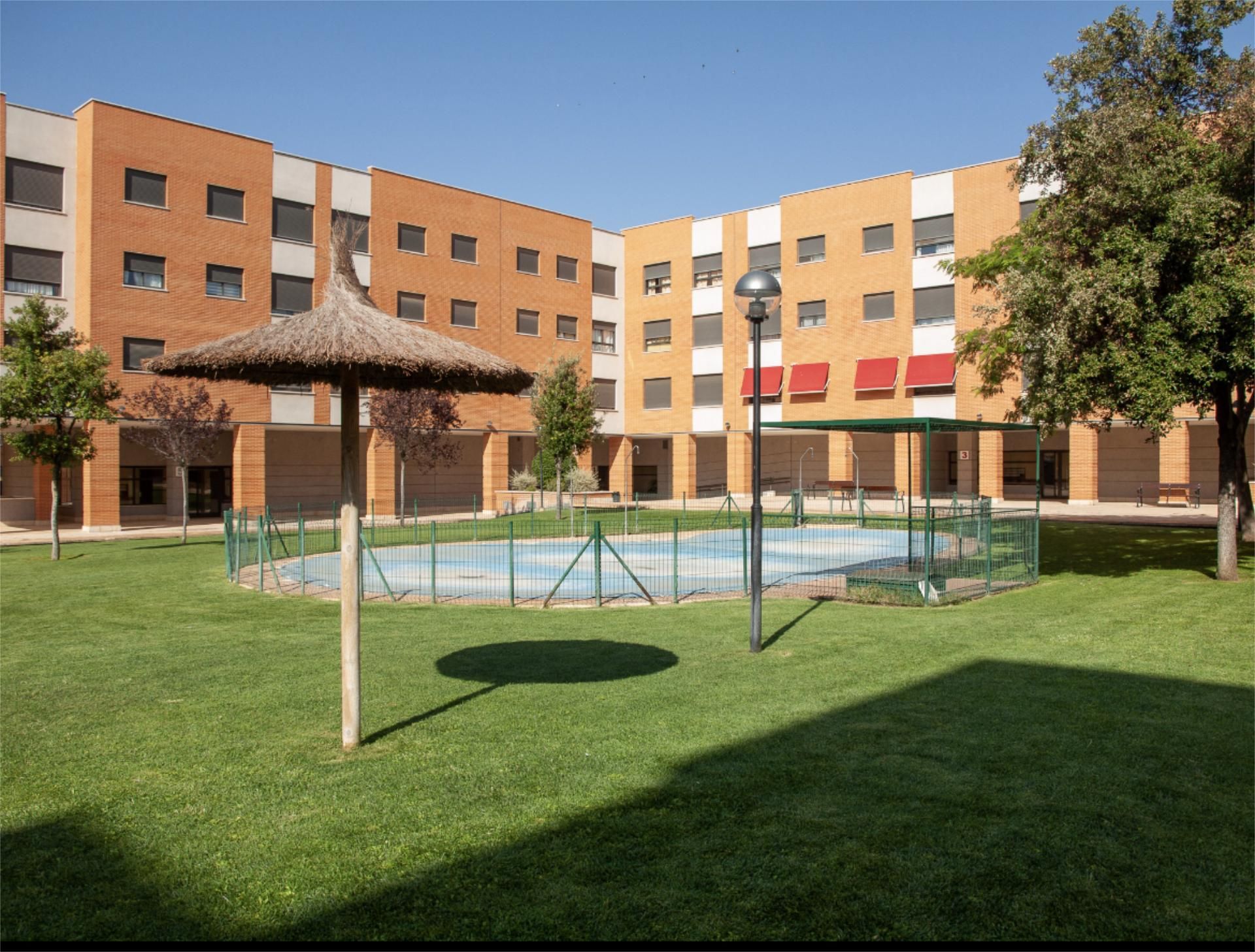 Vista exterior de Pis de lloguer en Alcázar de San Juan amb Aire condicionat, Calefacció i Jardí privat