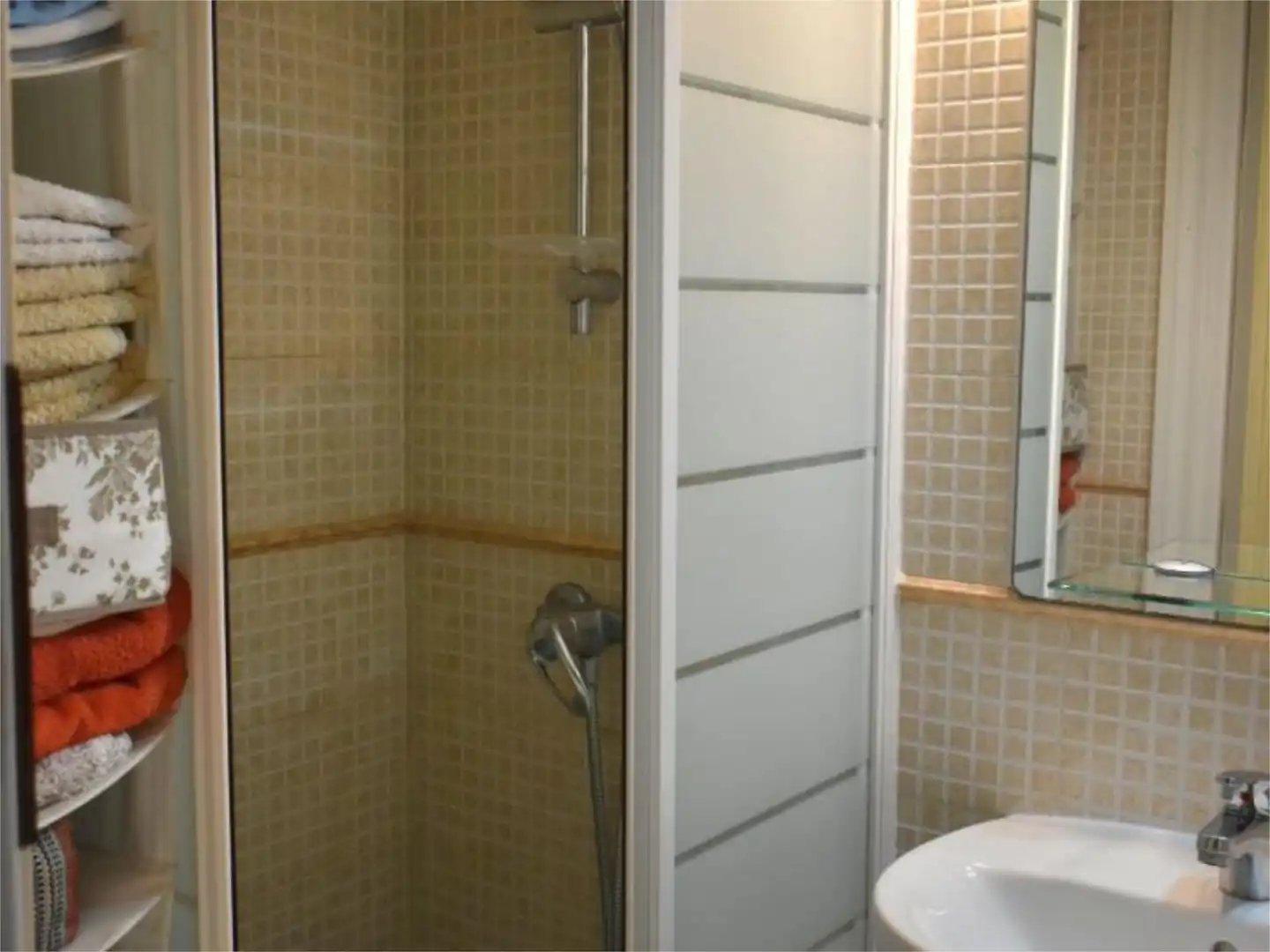 Wohnung zum Verkauf in Calle Ahumada, 5, Alameda - Mentidero - Teatro Falla Badezimmer von Wohnung zum Verkauf in Cádiz Capital mit Klimaanlage