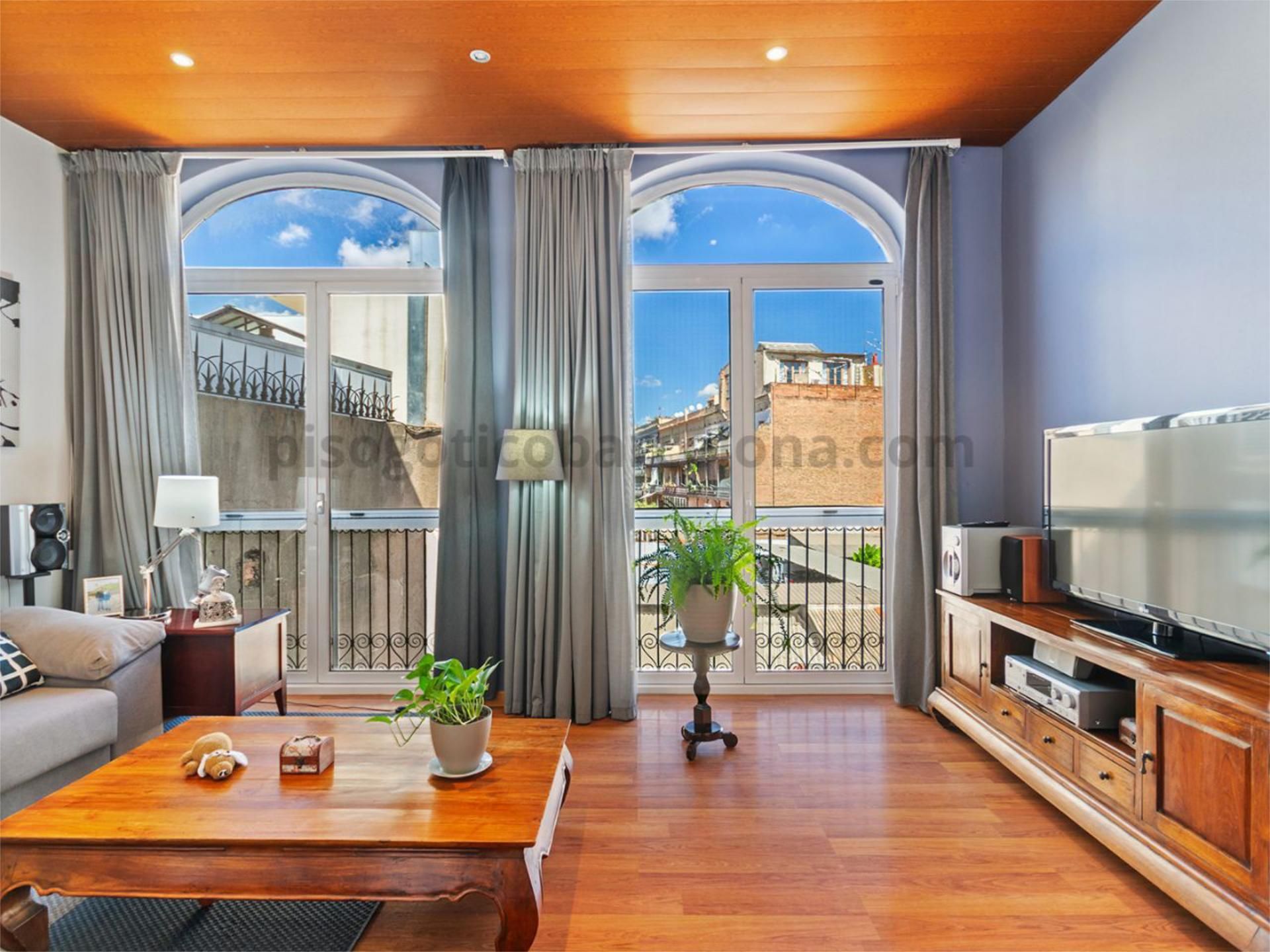 Exterior view of Flat for sale in Esplugues de Llobregat  with Air Conditioner and Terrace