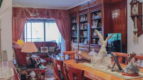 Foto 3 de Apartamento de alquiler en Calle de Dulce Chacón, 19, Virgen del Cortijo - Manoteras, Madrid