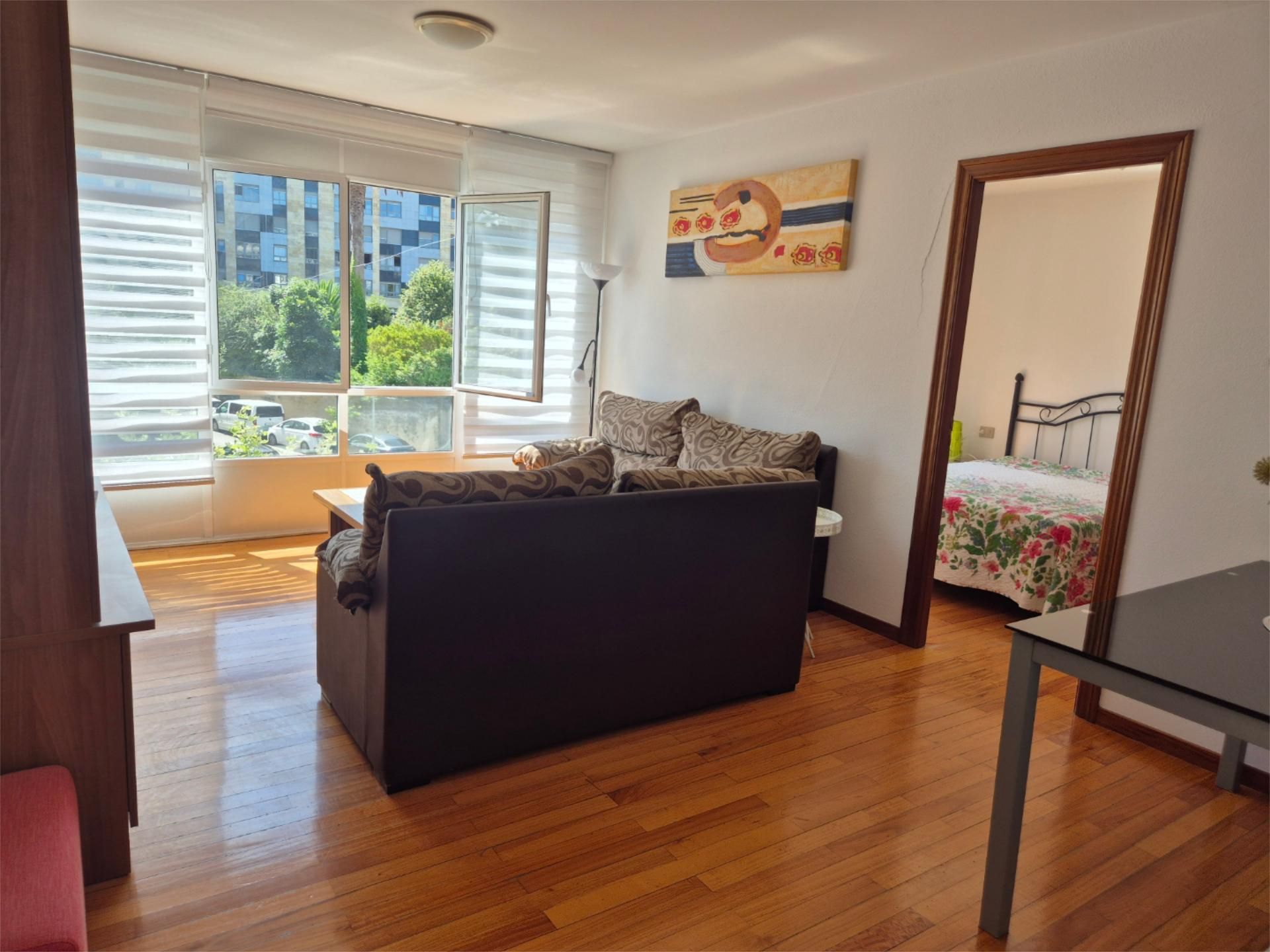 Wohnzimmer von Wohnungen miete in Ribadeo mit Abstellraum, Möbliert und Ofen