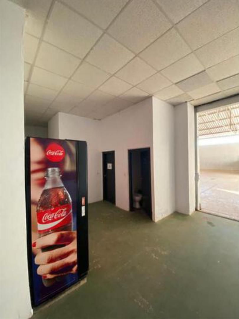 Nau industrial de lloguer en Espartinas