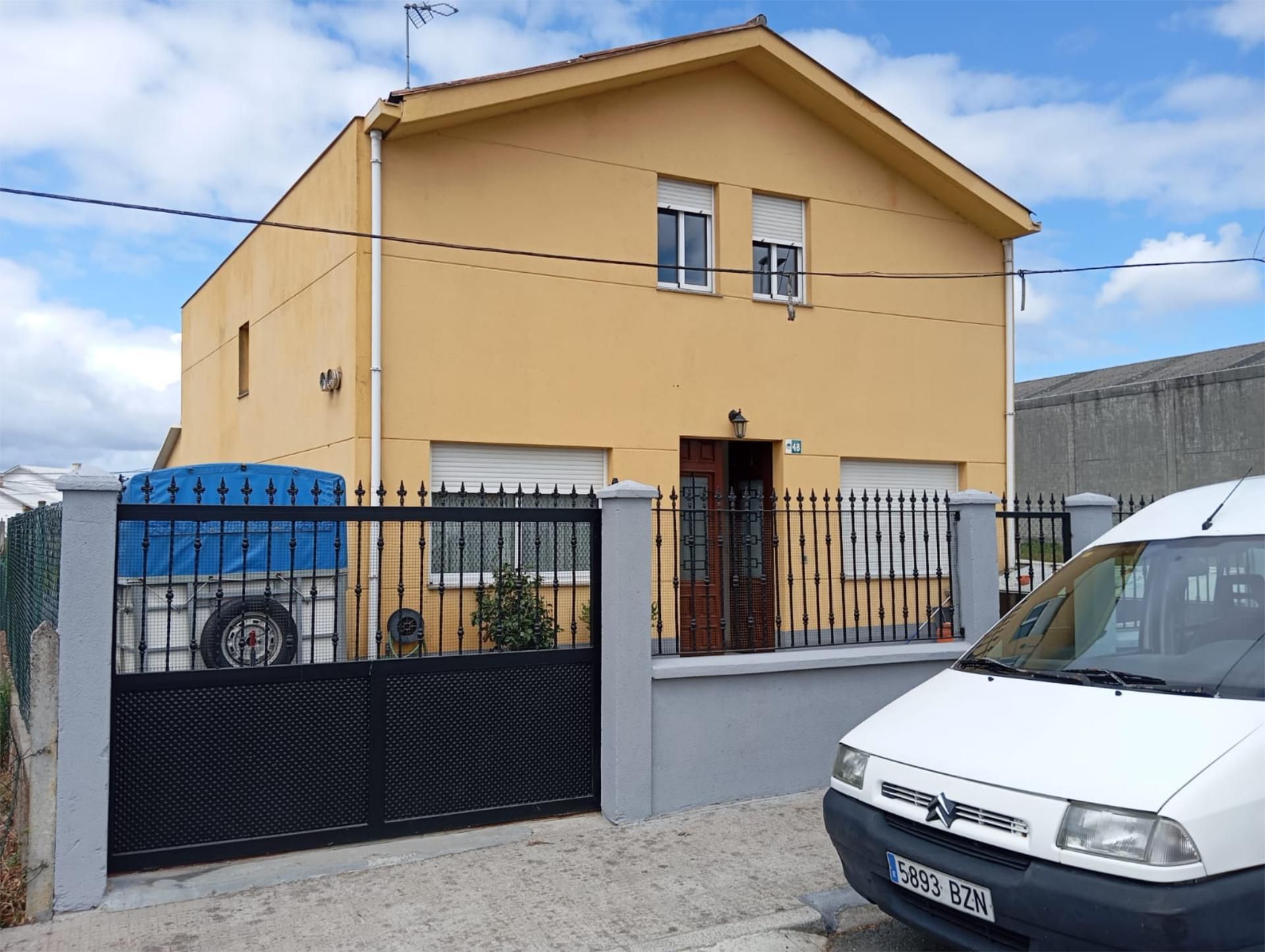 House or chalet for sale in A Ponte Rosende, 110, Carballo Exterior view of House or chalet for sale in Carballo  with Heating, Private garden and Terrace