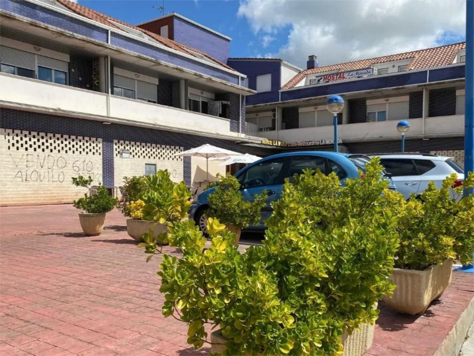 Vista exterior de Estudi de lloguer en Cistérniga amb Aire condicionat, Calefacció i Parquet