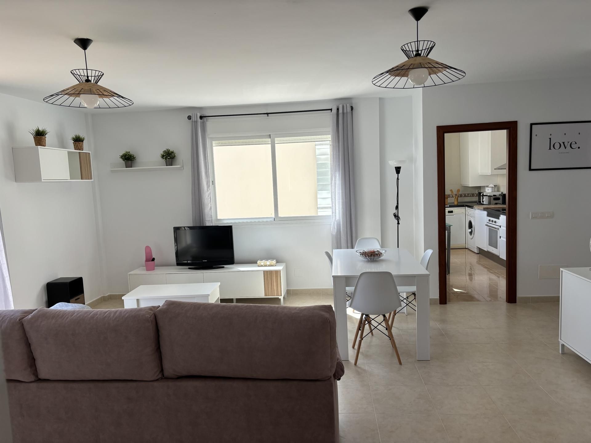 Sala d'estar de Pis de lloguer en Rincón de la Victoria amb Aire condicionat, Calefacció i Moblat
