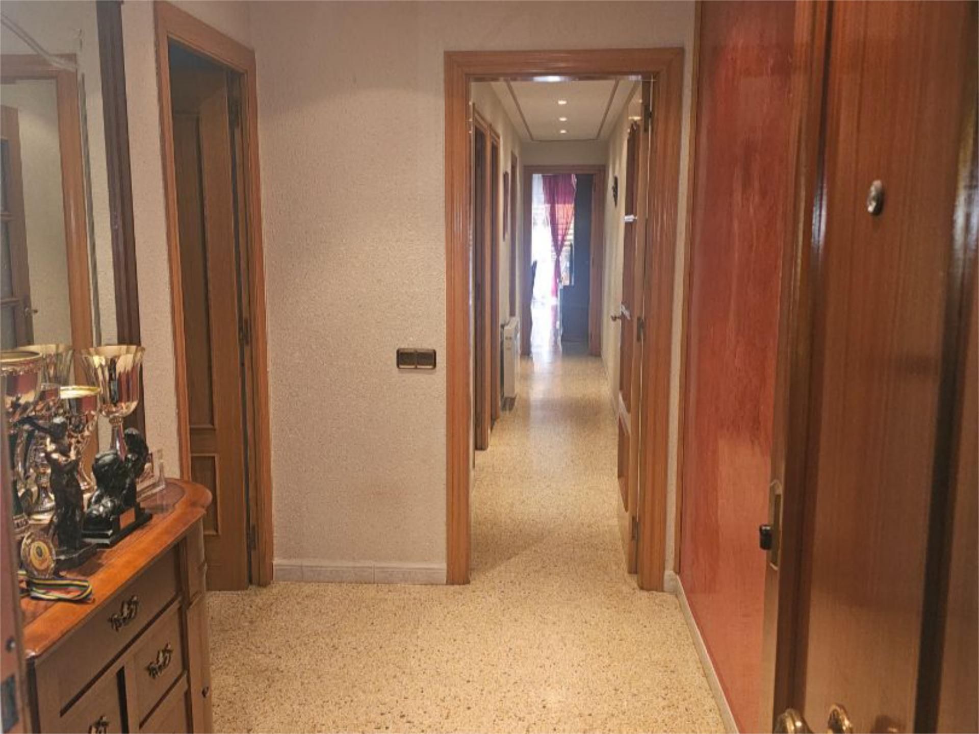Piso en venta en Vilanova i la Geltrú con Terraza y Balcón