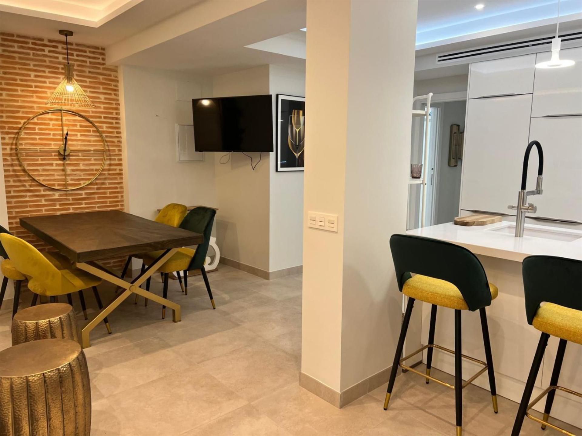 Dining room of Flat to rent in Fuengirola  with Air Conditioner, Heating and Furnished