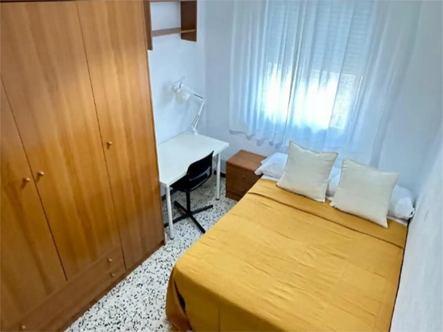 Flat for rent in Plaza la Vid, 1, El Retiro - La Vid Bedroom of Flat for rent in Jerez de la Frontera with Air Conditioner, Furnished and Balcony