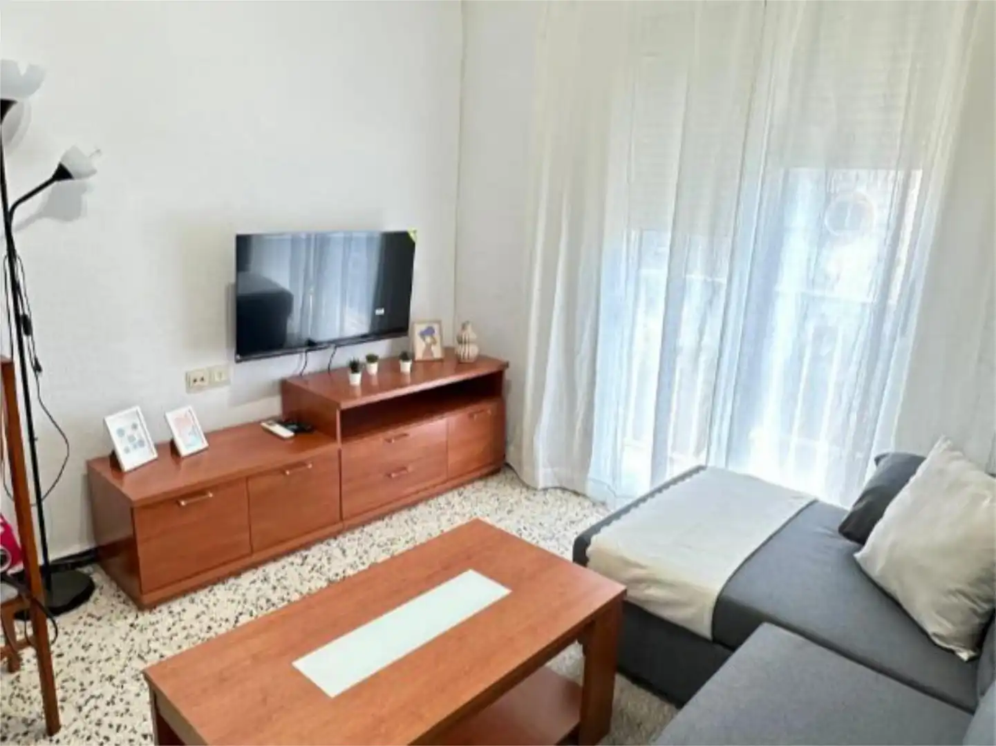 Flat for rent in Plaza la Vid, 1, El Retiro - La Vid Living room of Flat for rent in Jerez de la Frontera with Air Conditioner, Furnished and Balcony