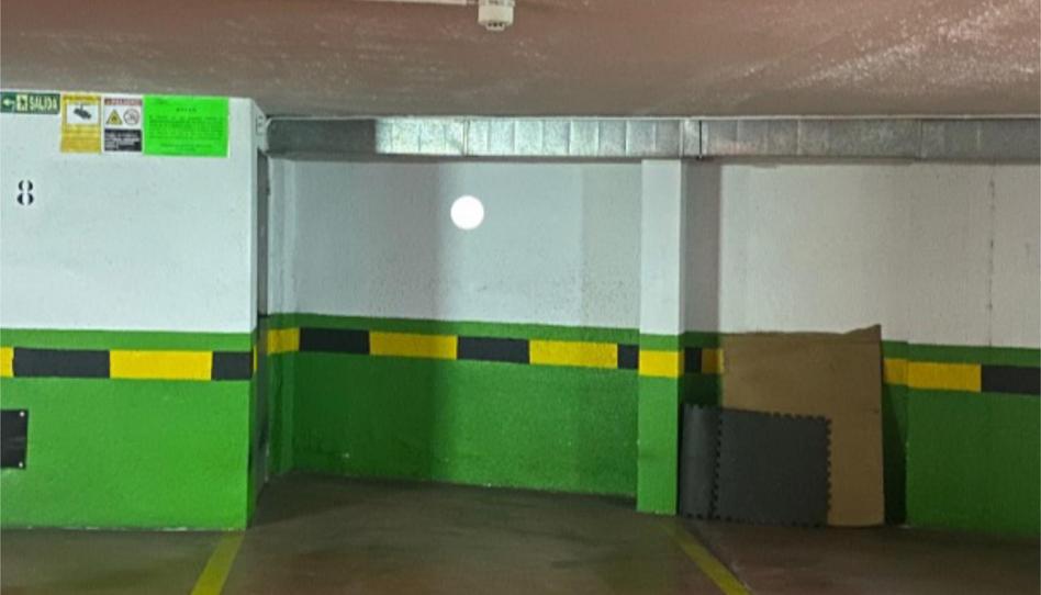 Foto 1 de Garaje en venta en Calle Doctor Juaristi, 8, San Jorge, Navarra