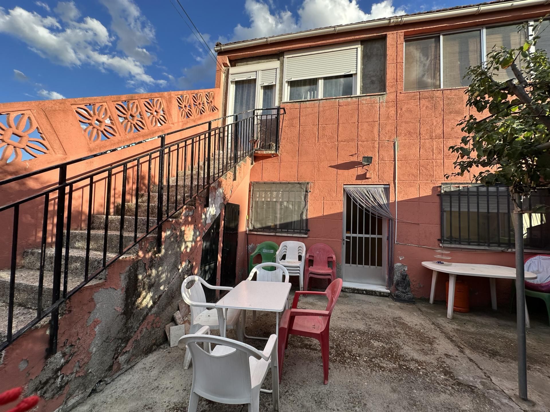 Vista exterior de Casa o chalet en venta en  Madrid Capital con Terraza