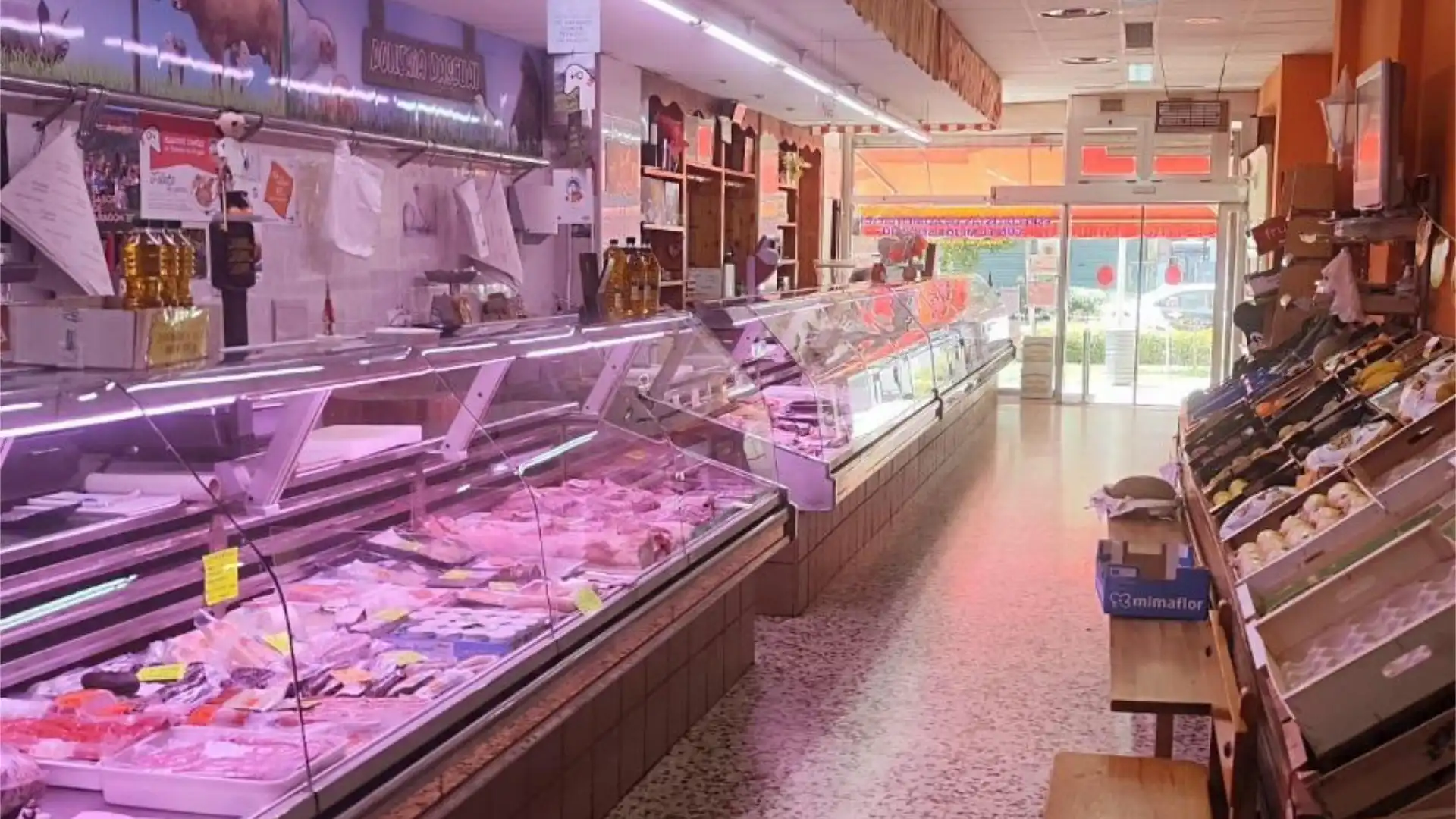 Local en traspaso en  Zaragoza Capital con Aire acondicionado y Amueblado