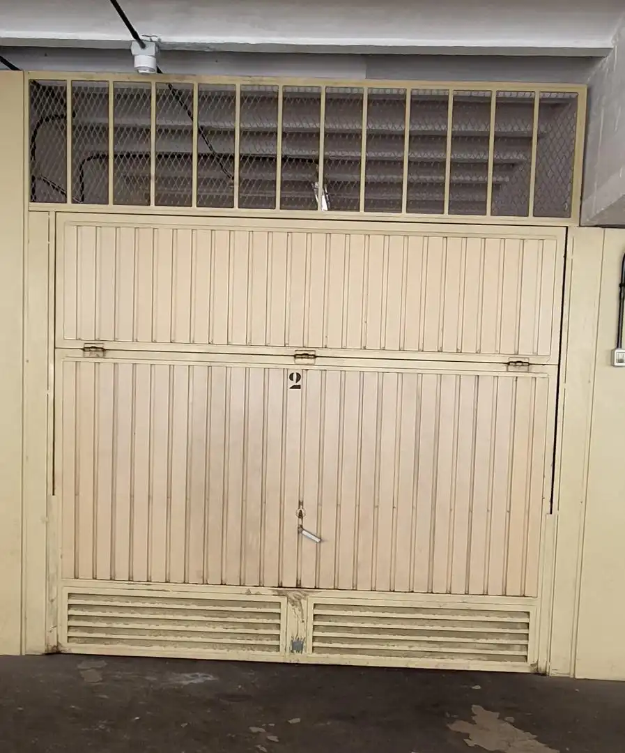 Parkplatz von Garage zur Miete in Gijón 