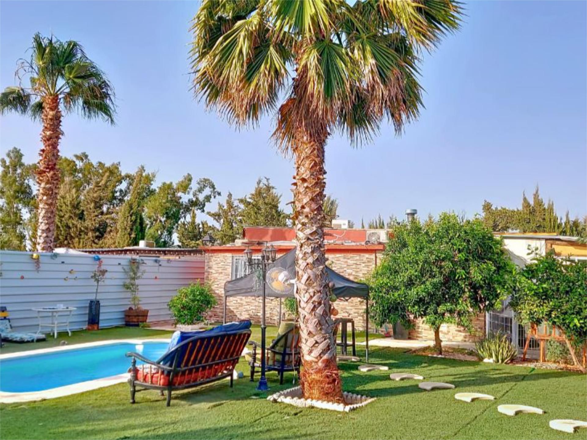 Jardí de Finca rústica en venda en Dos Hermanas amb Aire condicionat, Jardí privat i Terrassa