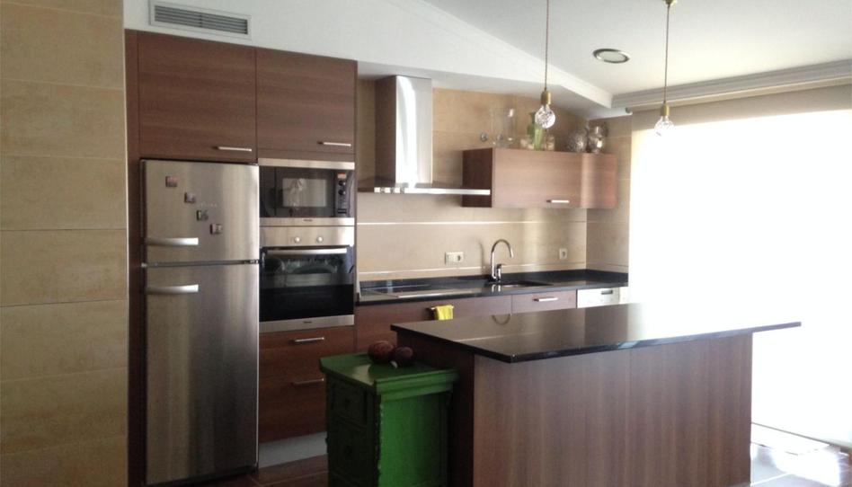 Photo 1 of Attic to rent in Avenida Da Constitución, 22, Boiro, A Coruña