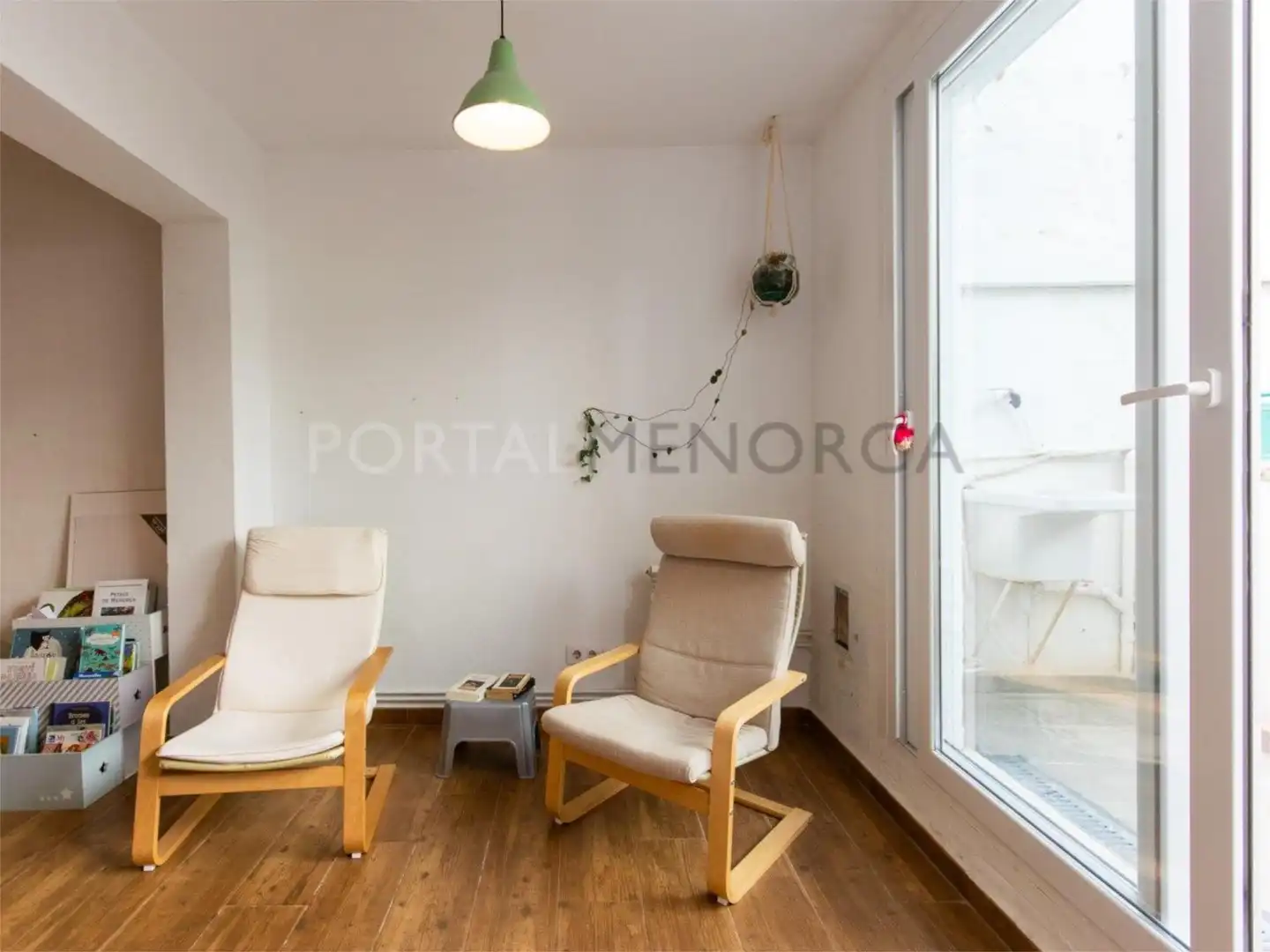 Wohnung zum Verkauf in Sa Rovellada de Dalt, 123, Maó ciutat Wohnzimmer von Wohnung zum Verkauf in Maó - Mahón mit Klimaanlage