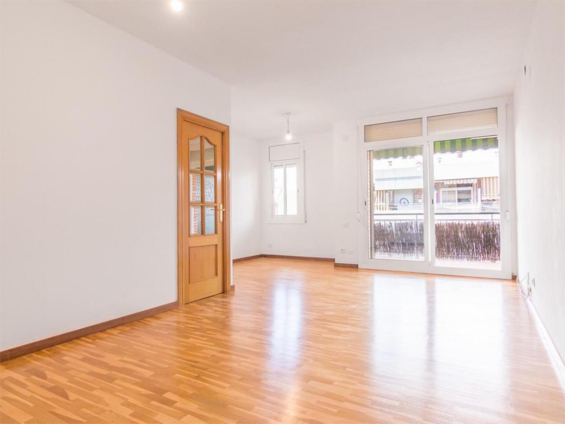 Living room of Flat to rent in  Barcelona Capital  with Air Conditioner and Balcony