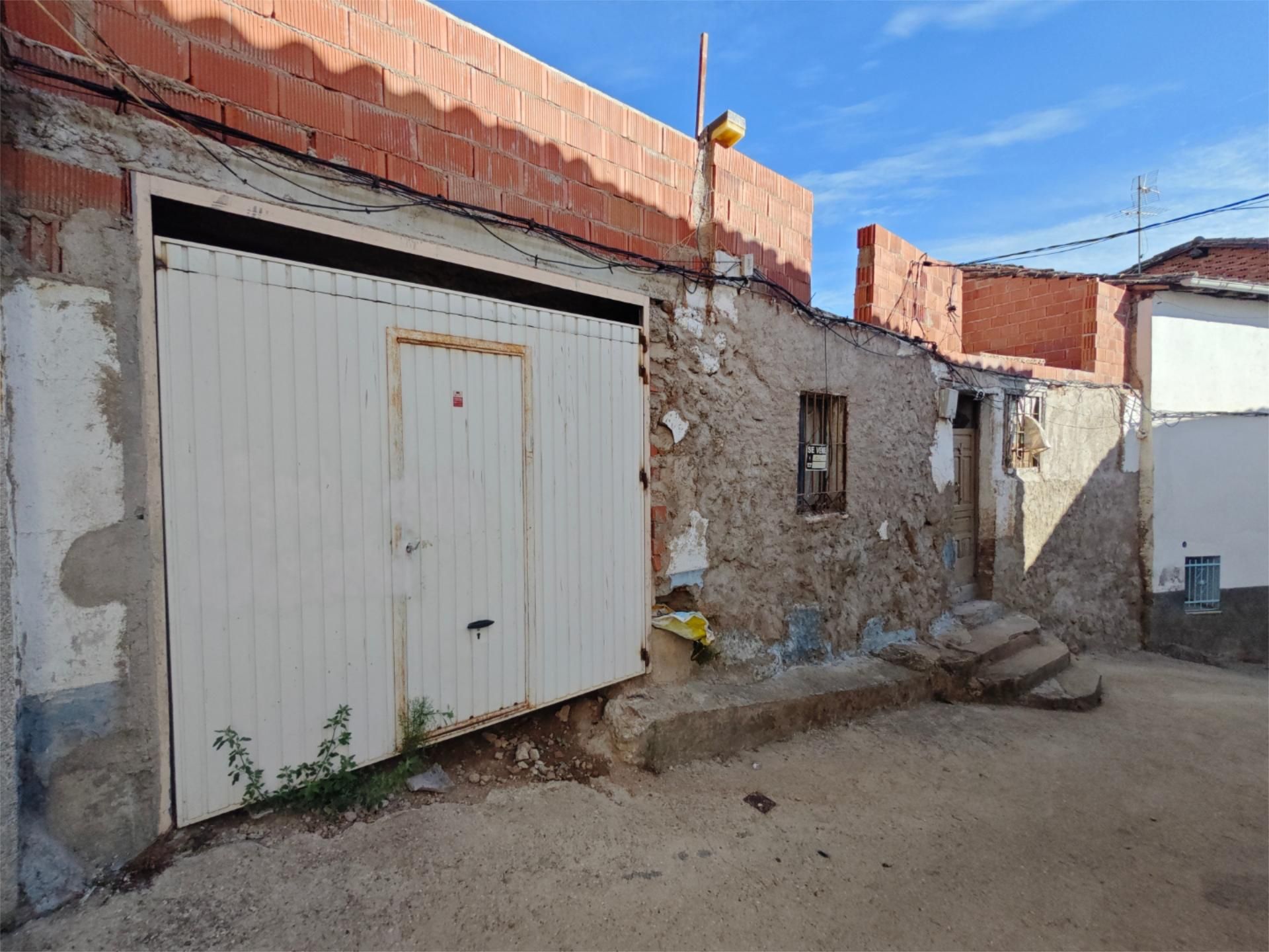 Vista exterior de Casa adosada en venta en Jarandilla de la Vera