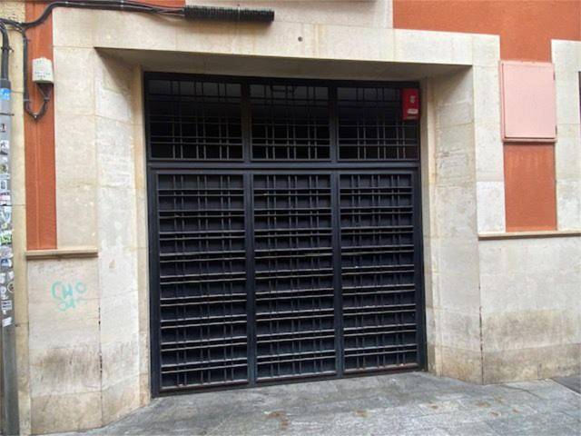 Garaje en Alquiler en Calle Serranos, 10 en Casco Antiguo