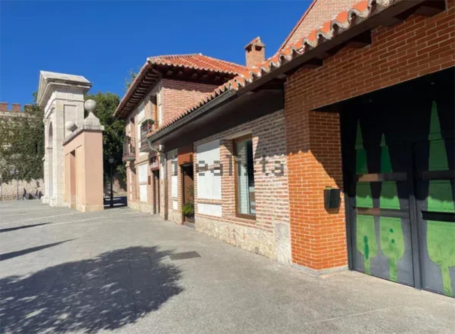 Vista exterior de Garatge de lloguer en Alcalá de Henares