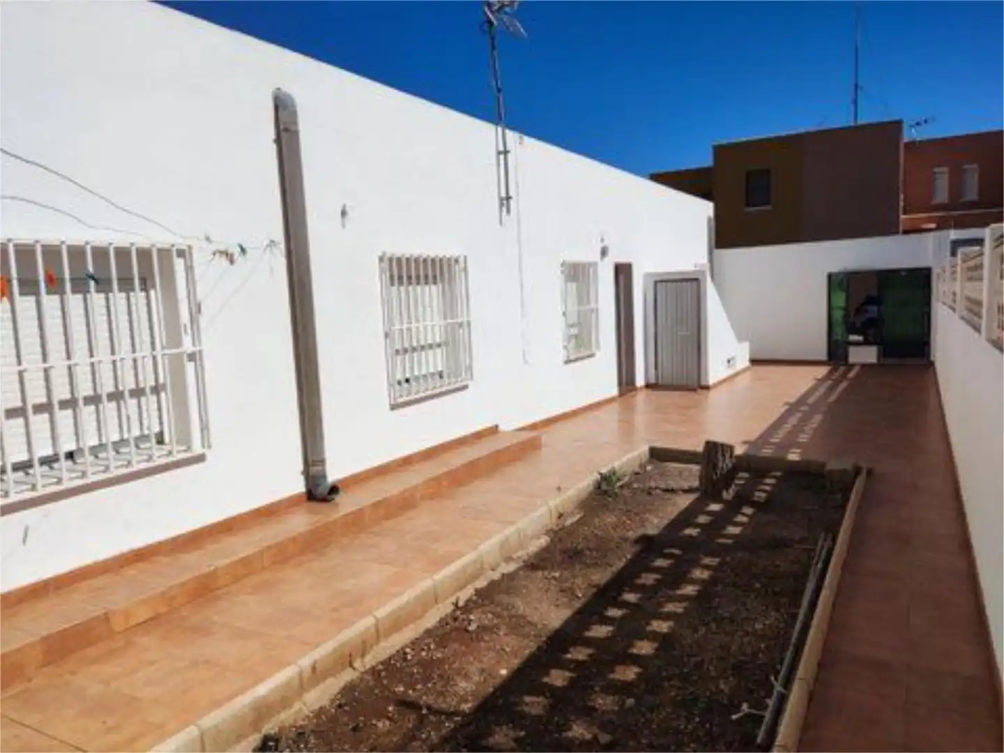 Wohnung zum Verkauf in Calle la Fábrica, 5, San Isidro - Campohermoso Außenansicht von Wohnung zum Verkauf in Níjar mit Privatgarten, Terrasse und Abstellraum