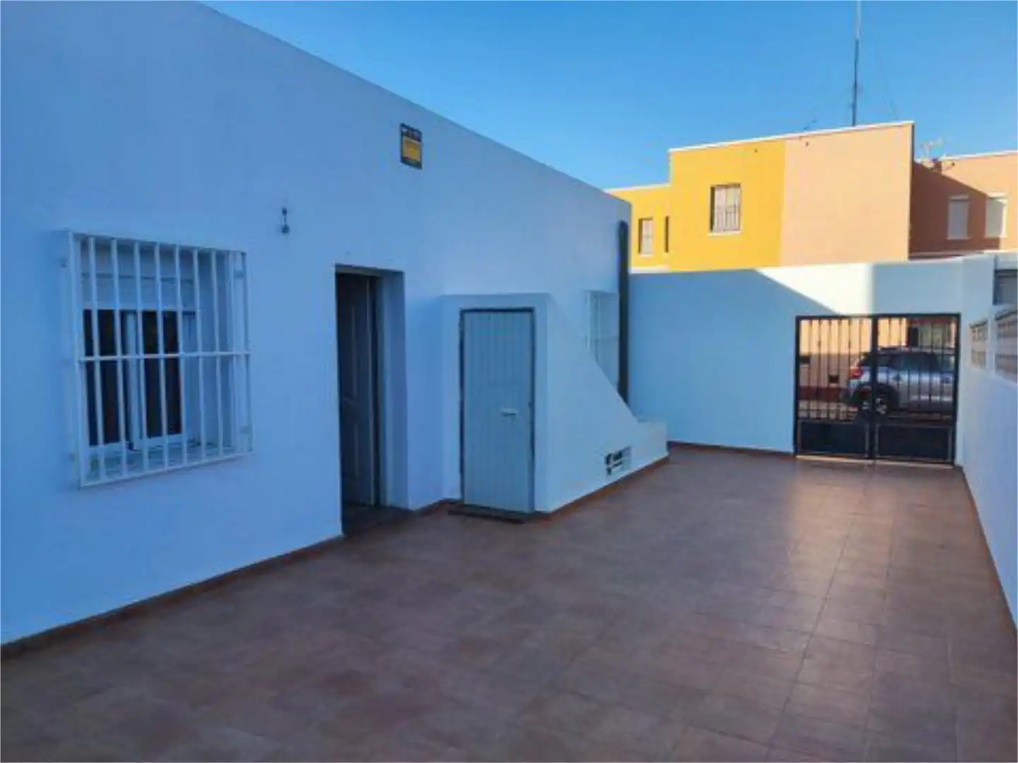 Wohnung zum Verkauf in Calle la Fábrica, 5, San Isidro - Campohermoso Außenansicht von Wohnung zum Verkauf in Níjar mit Privatgarten, Terrasse und Abstellraum